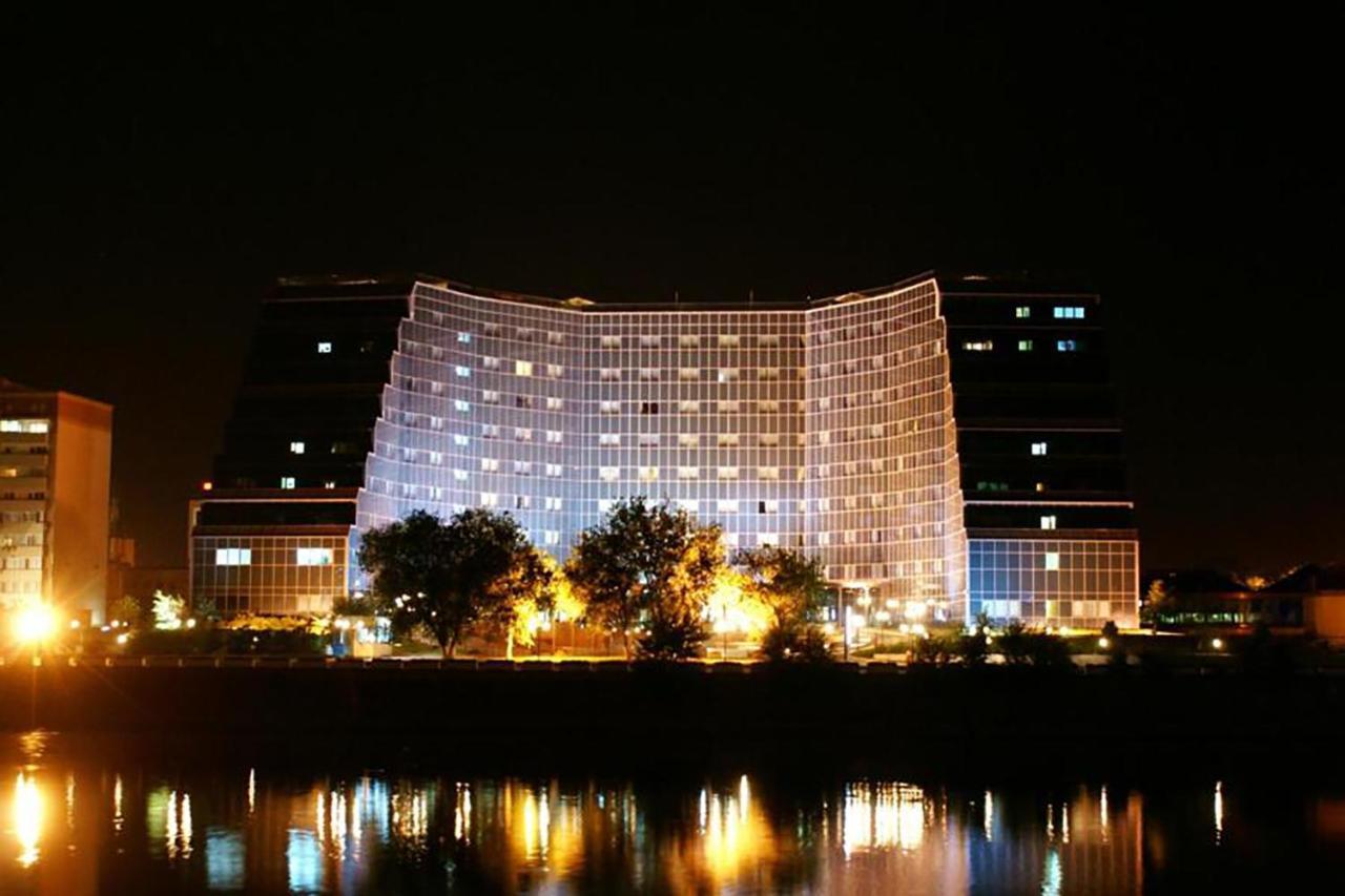 River Palace Hotel Atyraū Exterior foto